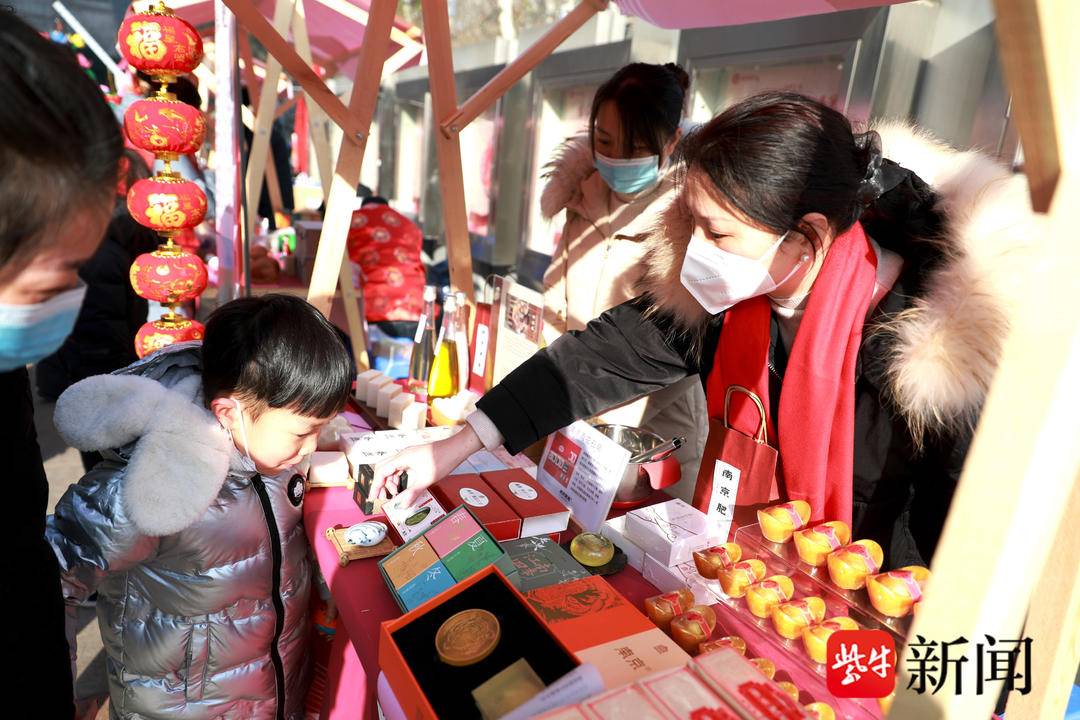 民俗迎新春 南京“兔翰繪新春”民俗游樂會(huì)點(diǎn)亮佳節(jié)魅力